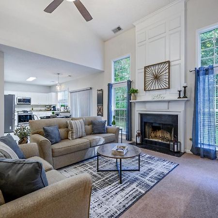Enjoy This Amazing Home With Porch & Grill Near Dt Woodstock Exterior foto