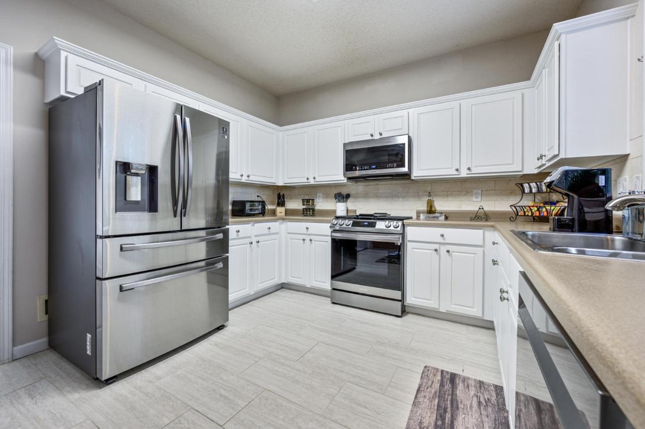 Enjoy This Amazing Home With Porch & Grill Near Dt Woodstock Exterior foto