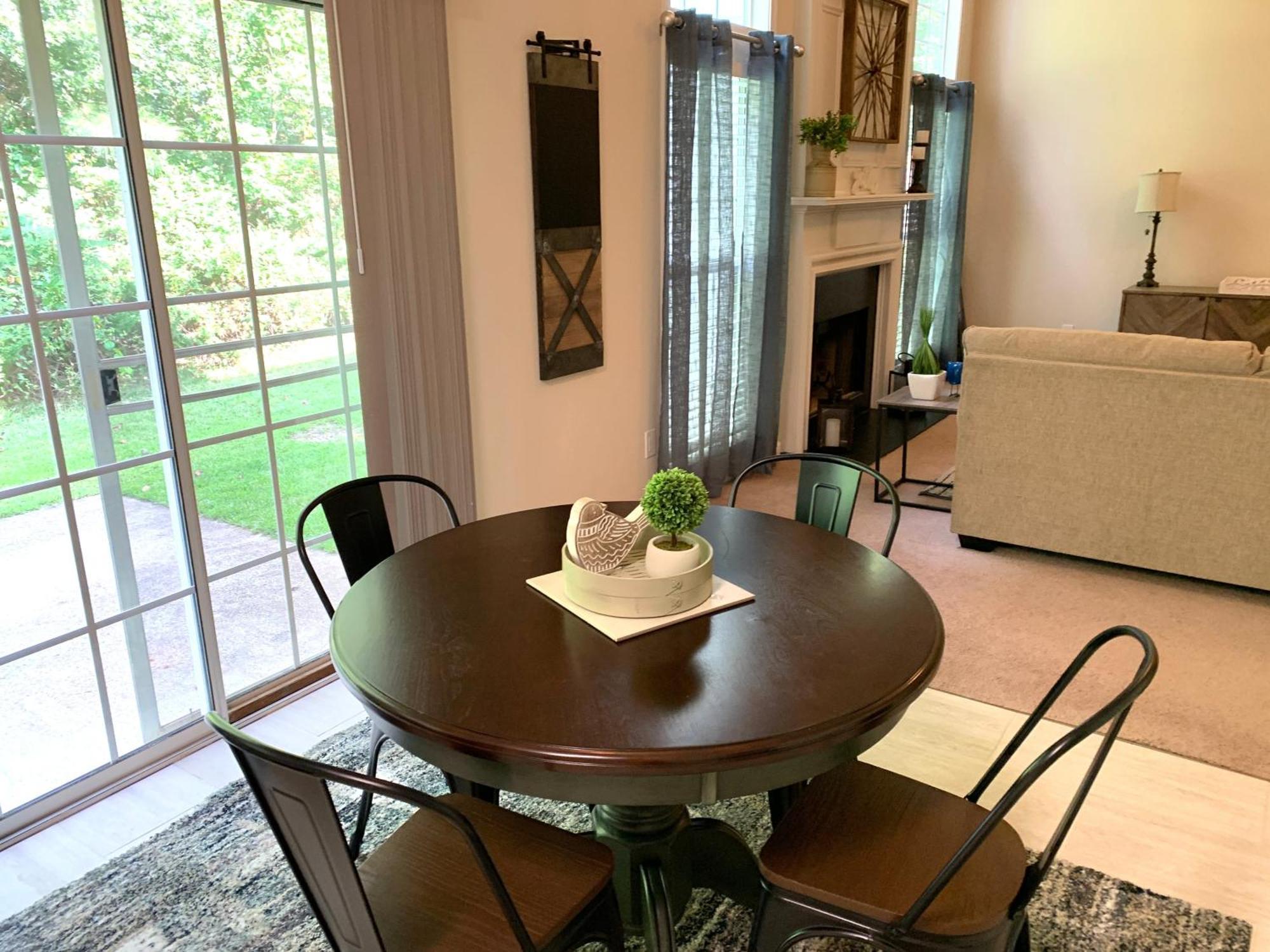 Enjoy This Amazing Home With Porch & Grill Near Dt Woodstock Quarto foto